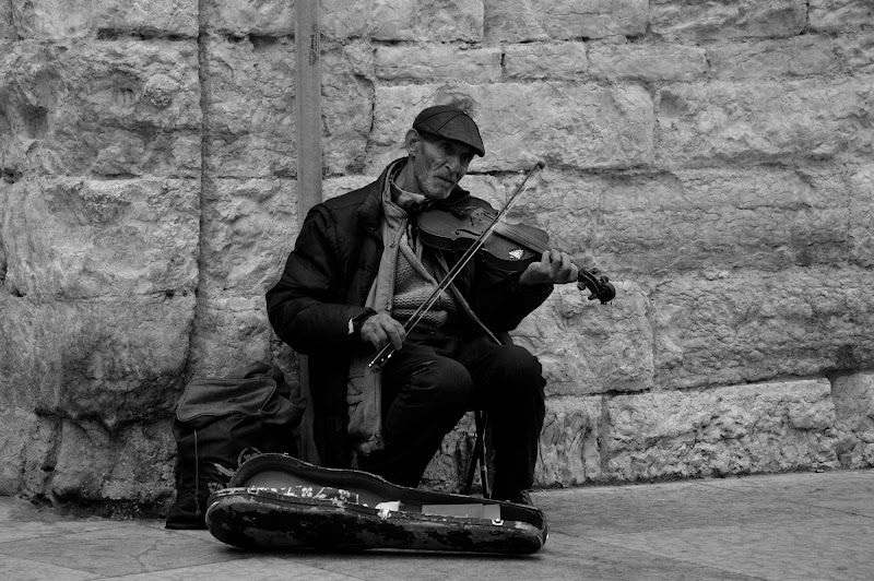 L'immagine della musica di ElenaTo