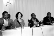 HOT DEBATE: Zweli Mkhize, Mary de Haas, Cyril Madlala and Lionel Mtshali during the Journalism Dialogue debate in Durban. Pic. Mhlaba Memela. © Sowetan.