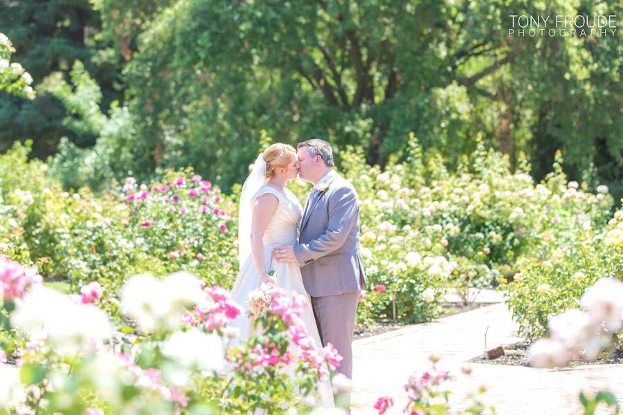 Wedding photographer Tony Froude (tonyfroude). Photo of 10 March 2020