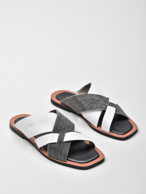 Шлепанцы женские: удобны и практичны