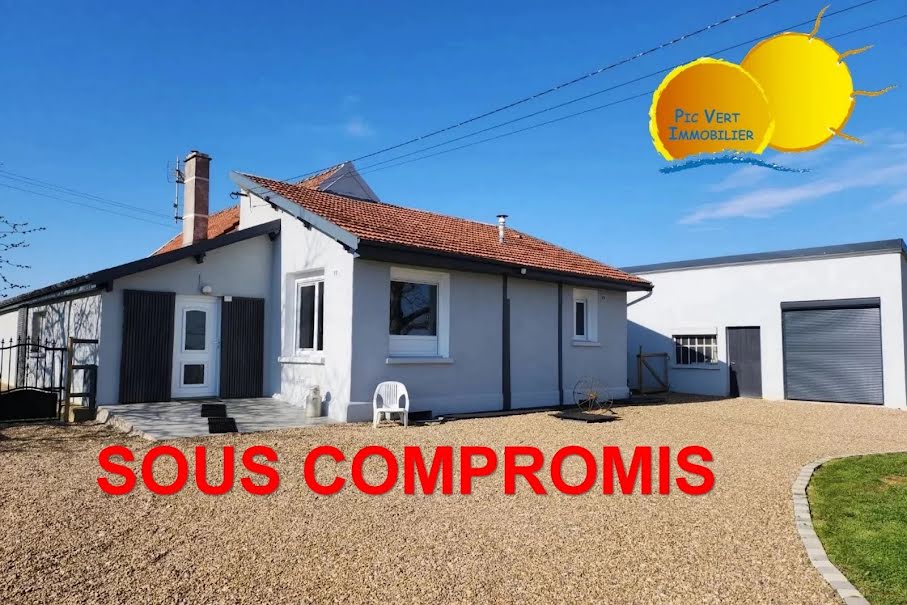 Vente maison 3 pièces 96 m² à Champagney (39290), 189 000 €