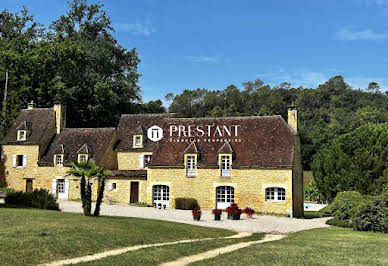 Maison avec piscine et terrasse 11