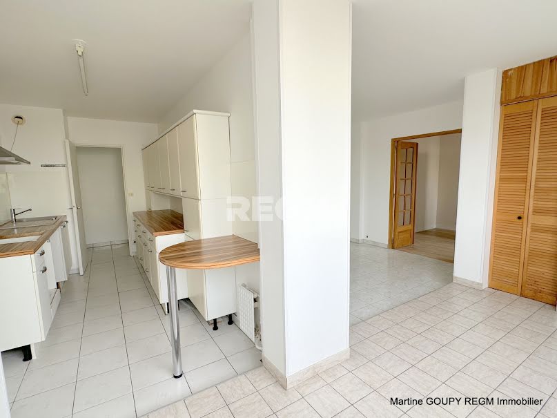 Vente appartement 5 pièces 89.7 m² à Orleans (45000), 139 990 €