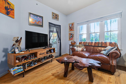 Apartment 5