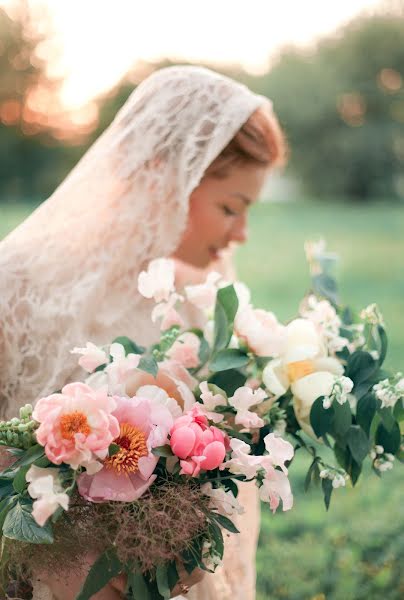 Fotógrafo de casamento Anna Fedorova (annimagines). Foto de 8 de junho 2015