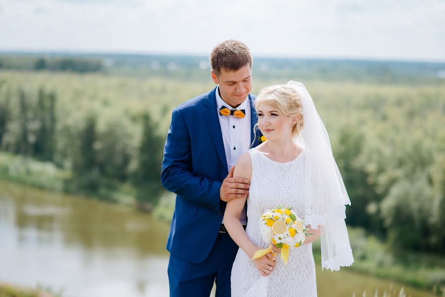 Wedding photographer Vladimir Vershinin (fatlens). Photo of 12 April 2016