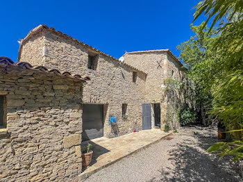 maison à Gordes (84)