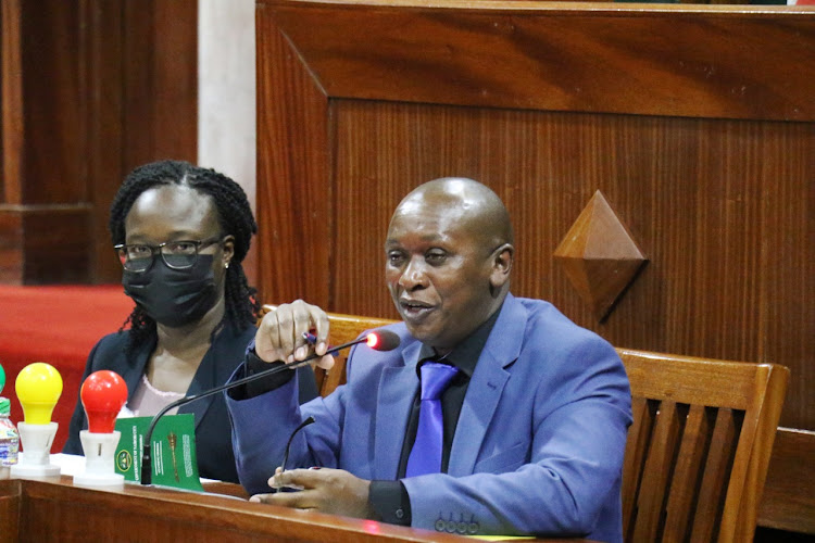 Nairobi County Assembly Acting Clerk Adah Onyango and Speaker Benson Mutura during the vetting of Deputy Governor nominee at chambers on November 25, 2021