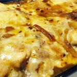 INSTANT POT FRENCH ONION CHICKEN was pinched from <a href="http://pressureluckcooking.com/recipe/instant-pot-french-onion-chicken/" target="_blank">pressureluckcooking.com.</a>