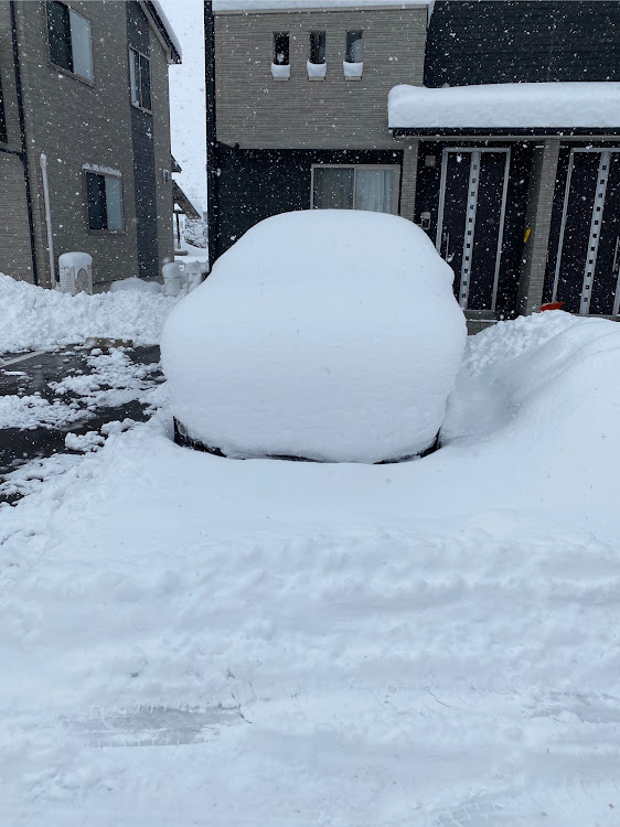 りえさんが投稿したクラウンアスリート・雪かき大変・もう雪かきしたくない・雪いらないに関するカスタム事例の投稿画像1枚目