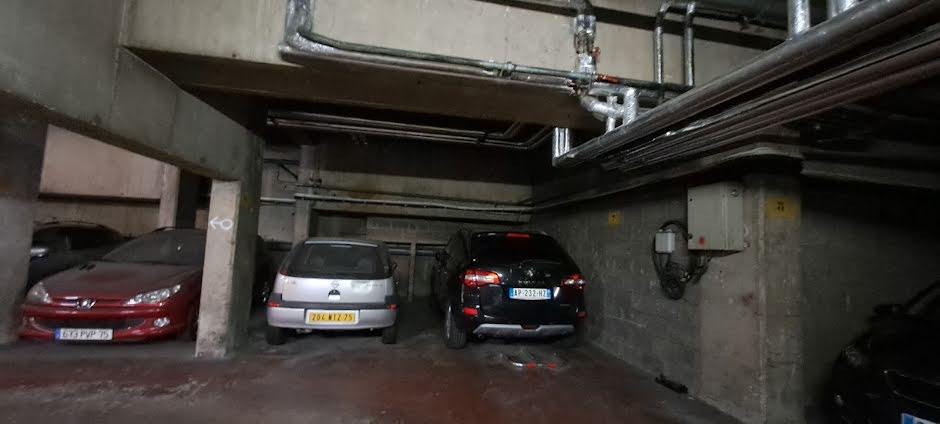 Vente parking  12 m² à Paris 18ème (75018), 22 000 €