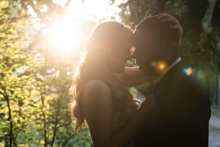 Fotografo di matrimoni Leighton Bainbridge (lbphoto). Foto del 27 settembre 2019