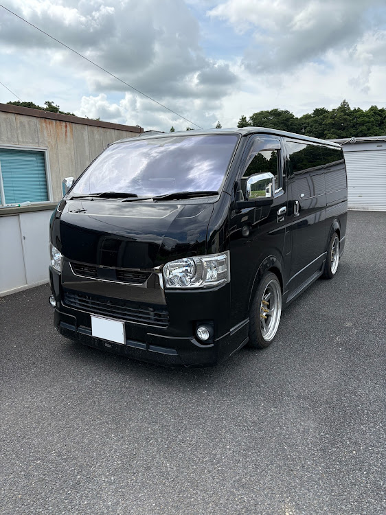 ハイエースバンの7月もよろしくお願いします・熱中症にご注意をに関するカスタム事例の投稿画像1枚目