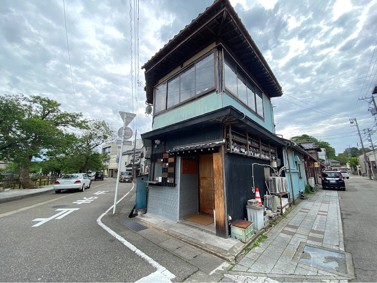 インスパイアの田鶴浜のみそ饅頭・ラーメン探索・ガス欠寸前・金沢大渋滞・日本で唯一のマクドナルドに関するカスタム事例の投稿画像1枚目