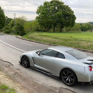 NISSAN GT-R R35