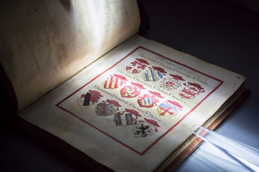 How Digitizing Books Solved a Publishing Mystery — Google Arts & Culture