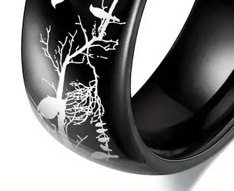 Anillo para parejas con diseño de estrellas, pájaros y ramas. Elegante y moderno, simboliza amor y conexión duradera. Joyería ideal.