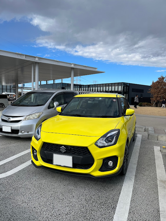 スイフトスポーツのさくらモーニングクルーズミーティング！最高だね！・スイスポコラボ！・久々のくりの木・ウォーキング楽し🚶‍♀️・明日娘の成人式😍に関するカスタム事例の投稿画像19枚目