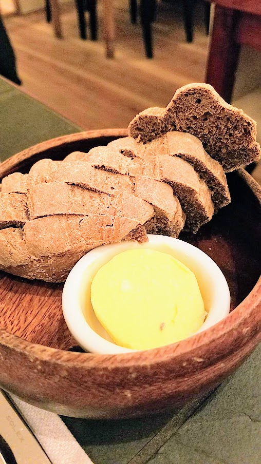 Restaurant Krebsegaarden in Copenhagen bread and butter