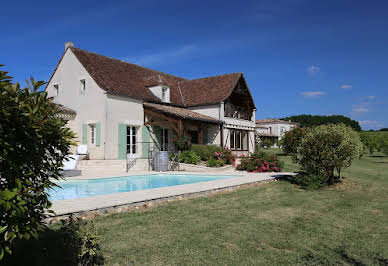 Villa with pool 3