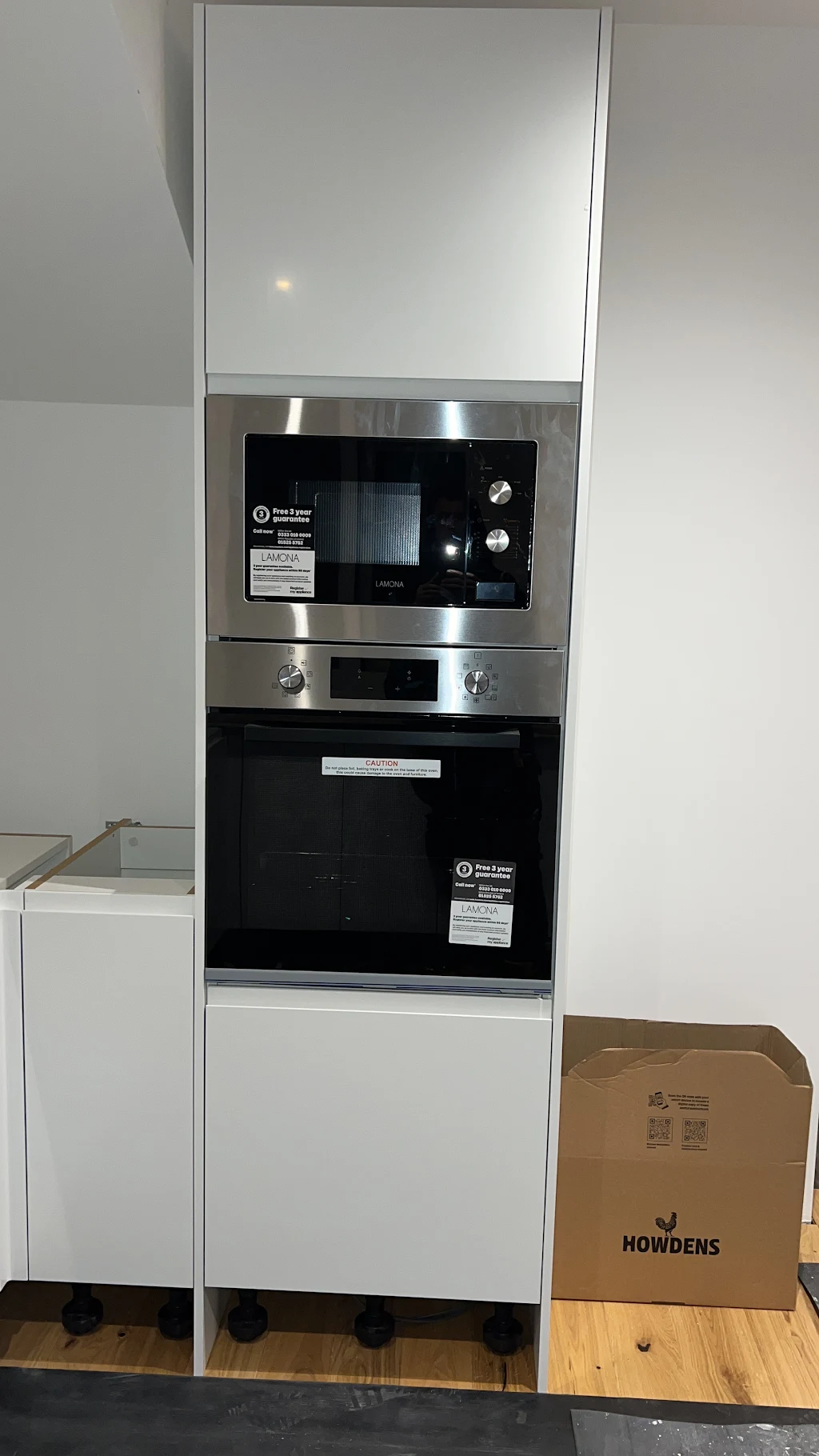 Album cover: Mitcham Kitchen flooring and painting CR4
