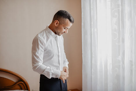 Fotografo di matrimoni Lia Rinaldi Photographer Photograher (liarinaldi). Foto del 5 dicembre 2019