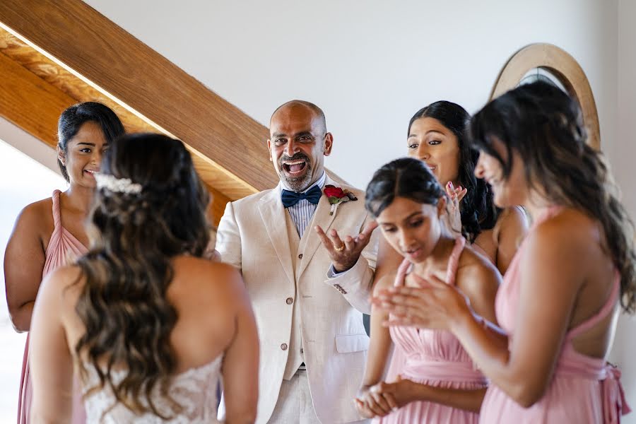 Wedding photographer Andrew Follan (newblackstudios). Photo of 3 June 2020