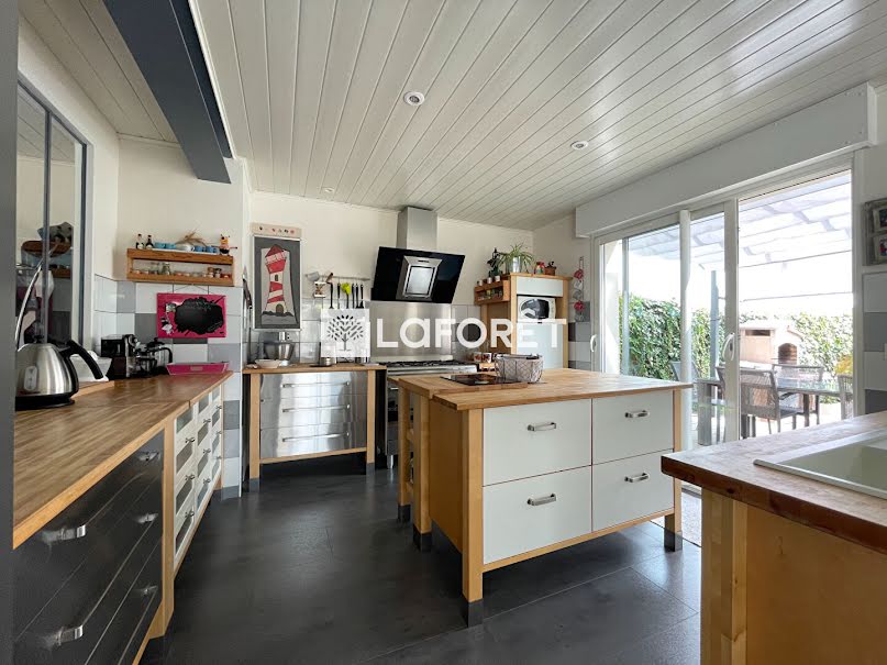 Vente maison 8 pièces 232 m² à Saint-Georges-d'Oléron (17190), 524 000 €