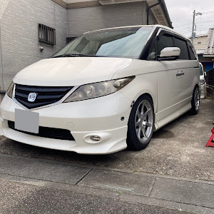 エリシオン RR3