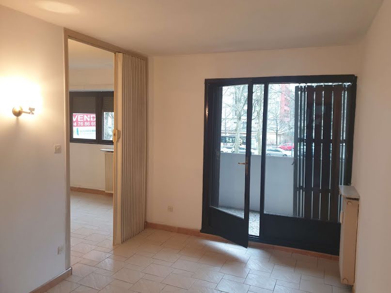 Vente appartement 4 pièces 75 m² à Grenoble (38000), 94 000 €