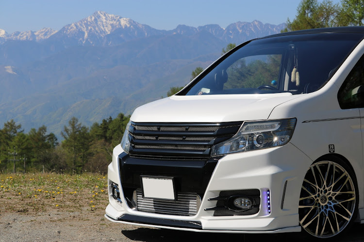 ステップワゴンの#エフシーエル・@fcl_ledhid・E-garage・カメ活・ダミーインタークーラー取り付けに関するカスタム事例の投稿画像2枚目