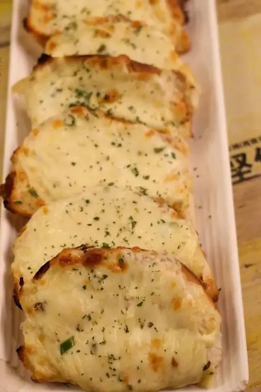 Paneer Cheese Garlic Bread