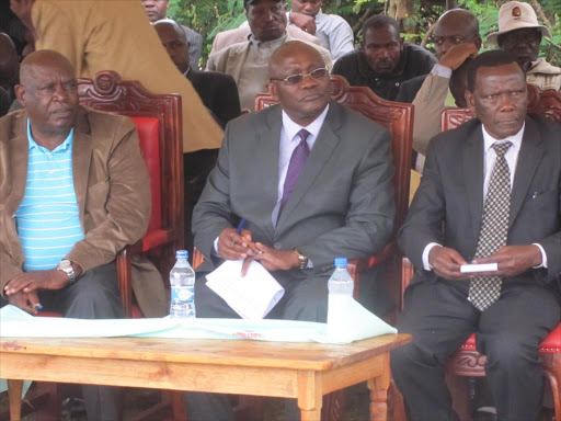 Nyamira Governor John Nyagrama, his Kisii counterpart James Ongwae and Nyaribari Masaba MP Elijah Moindi during a security meeting at Ikongo along Kisii-Narok border on Thursday.Photo/Benson Nyagesiba