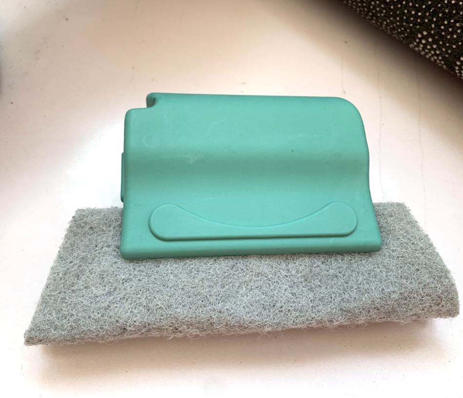 Limpiador de ranuras para ventanas Cepillo creativo para limpiar ranuras y huecos. Elimina eficazmente el polvo y la suciedad de espacios estrechos.