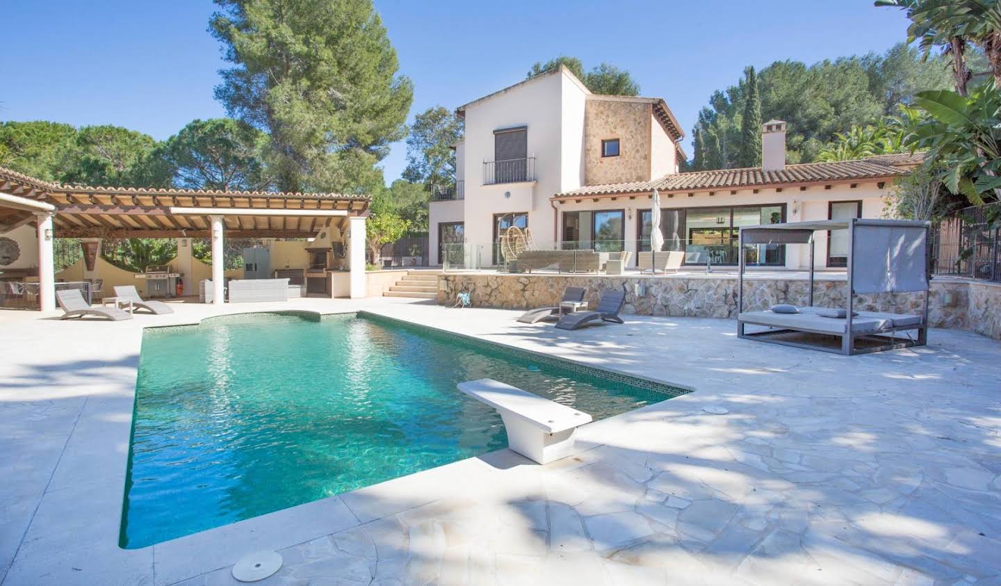 Villa with pool and terrace Calvià