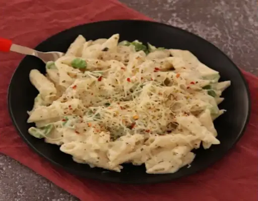 Alfredo White Sauce Pasta