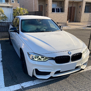 3シリーズ セダン 320i