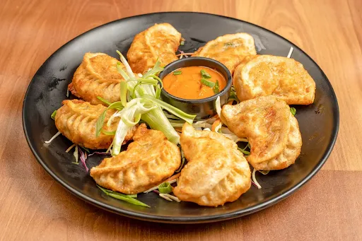 Chicken Fried Momos [6 Pieces]