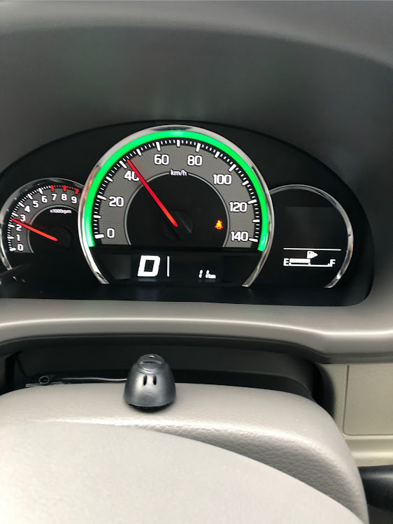 エブリイワゴンの納車しました。・本日誕生日です・投稿数221・221motors・図柄ナンバープレート待ちに関するカスタム事例の投稿画像4枚目