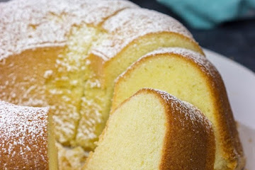 Classic Pound Cake