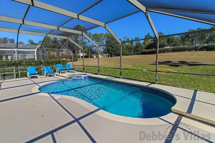 Highlands Reserve villa in Davenport with a large private pool and spa deck