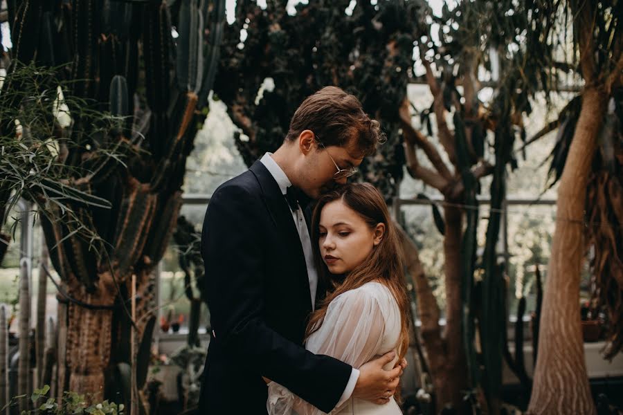 Fotografo di matrimoni Artur Kawiorski (arturkawiorski). Foto del 10 aprile 2020