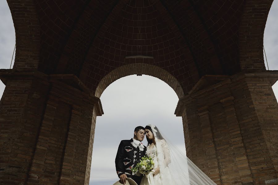 Fotografo di matrimoni Paulina Camarena (paulinacamarena). Foto del 12 ottobre 2023