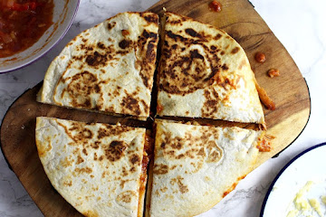 Slow Cooker Chipotle Chicken Quesadillas