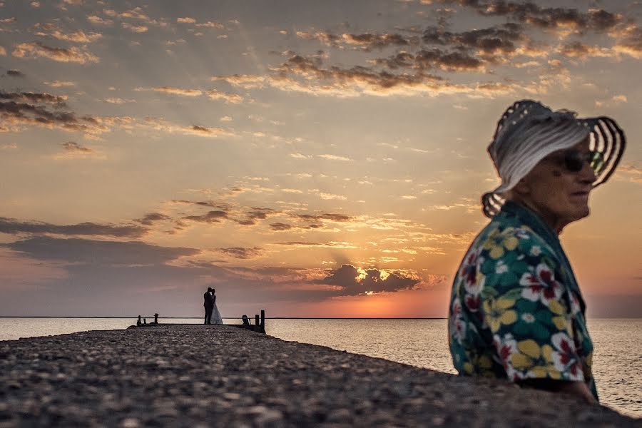 Fotógrafo de casamento Dmitriy Makarchenko (weddmak). Foto de 30 de agosto 2018