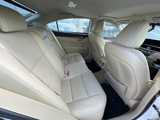 продам авто Lexus ES 300  фото 4