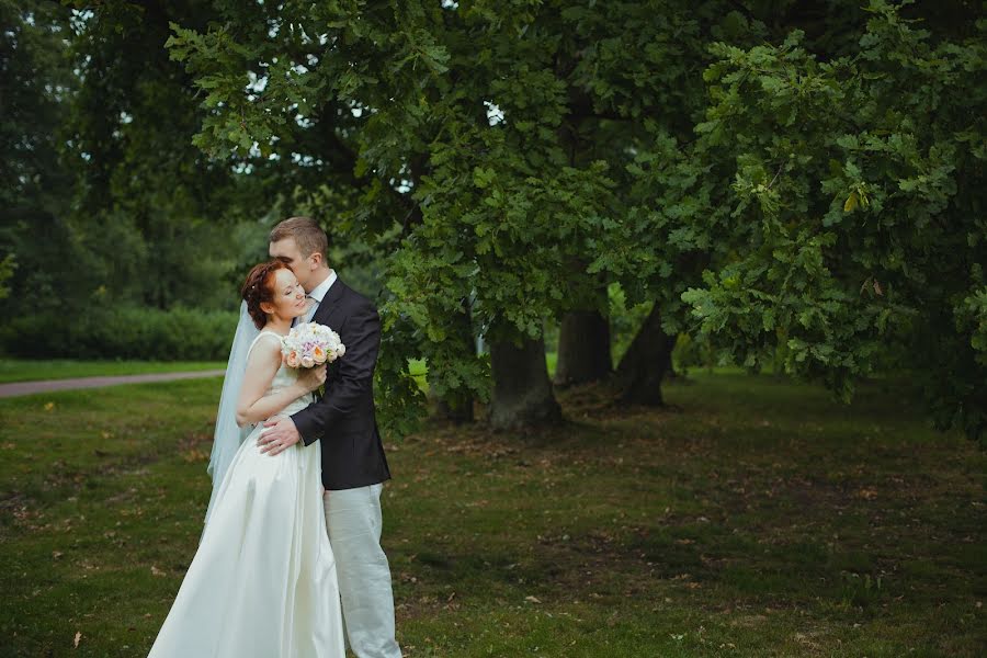 Fotógrafo de bodas Natalya Shestopalova (tiia). Foto del 16 de abril 2016