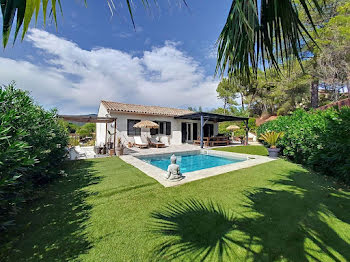 maison à Roquebrune-sur-Argens (83)