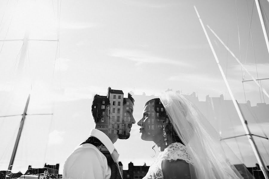 Fotógrafo de casamento Marina Lobanova (lassmarina). Foto de 11 de janeiro 2017