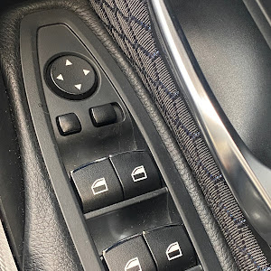 3シリーズ セダン 320i